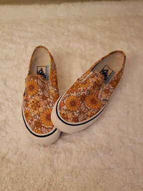 Vans  Floral Slip-On Sneakers in Yellow and White